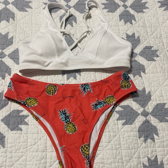 Pineapple Bikini set - Picture 1 of 2